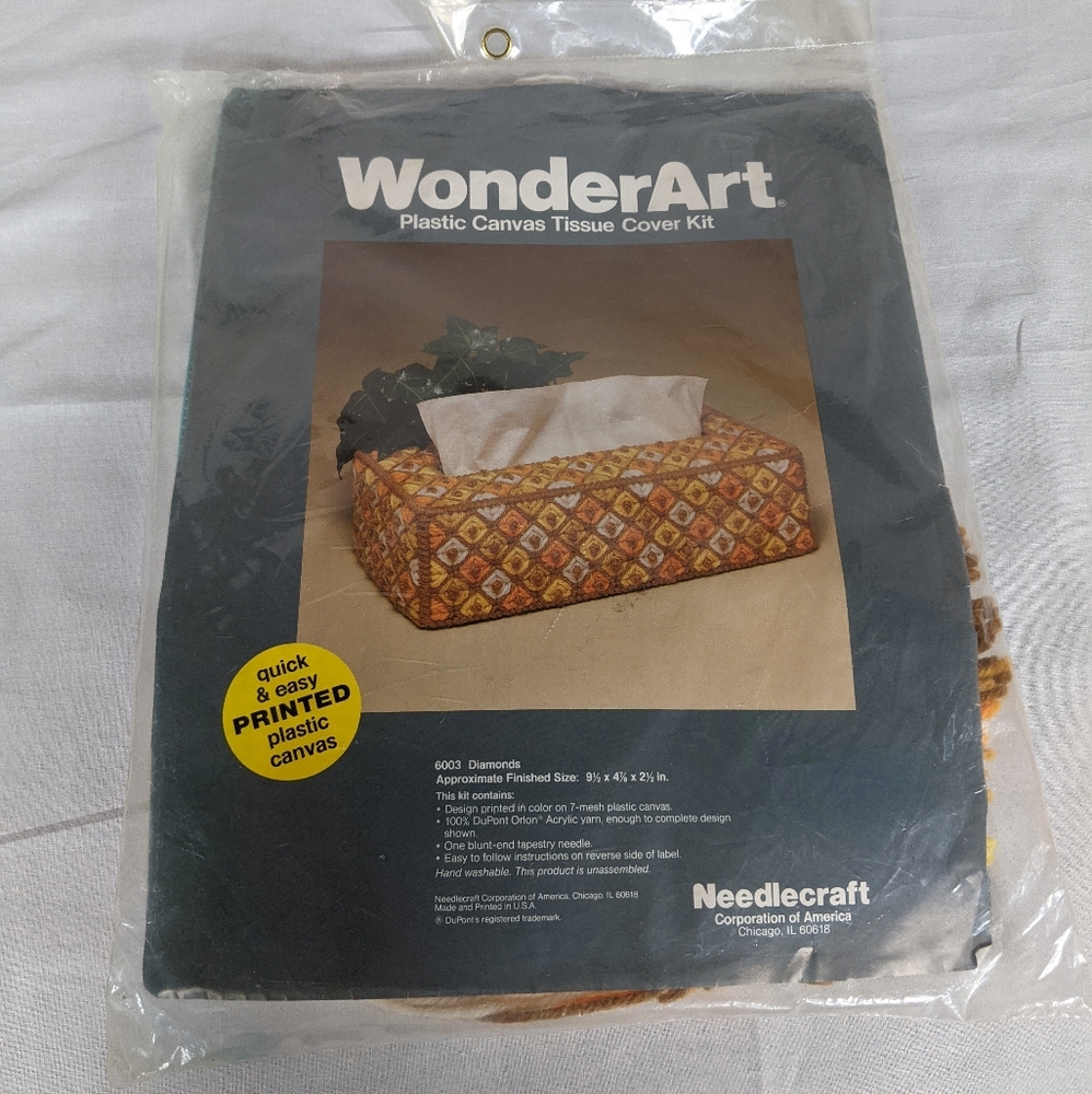 WonderArt Plastic Canvas Tissue Cover Box Craft